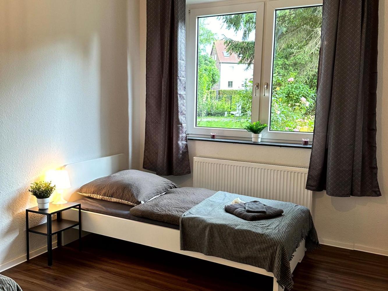 Cozy Apartment With Garden In Gelsenkirchen Exterior photo